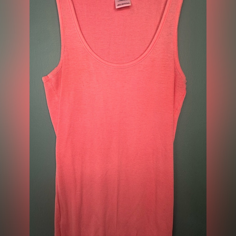 Pink Victoria secret Women's Pink Tank Top - Picture 3 of 9